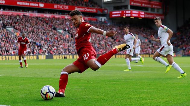 Liverpool F.C.’s Alex Oxlade-Chamberlain in action vs Burnley. Manager Jurgen Klopp has reassured the England international that Anfield is the place for him. (Action Images via Reuters) Liverpool F.C.’s Alex Oxlade-Chamberlain in action vs Burnley. Manager Jurgen Klopp has reassured the England international that Anfield is the place for him. (Action Images via Reuters)