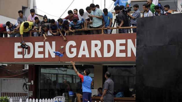 Virat Kohli interacted with the fans who were present at the stadium as both India and Australia cancelled their training sessions. (AP) Virat Kohli interacted with the fans who were present at the stadium as both India and Australia cancelled their training sessions. (AP)