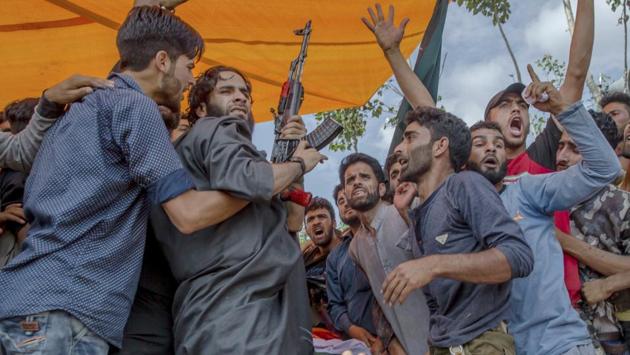 As well as being embraced by armies, anti-Western revolutionary movements and leftist leaders worldwide, the relatively cheap and sturdy rifle has been used by gangsters, drug traffickers, militants and rebels of all stripes. (Dar Yasin / AP) As well as being embraced by armies, anti-Western revolutionary movements and leftist leaders worldwide, the relatively cheap and sturdy rifle has been used by gangsters, drug traffickers, militants and rebels of all stripes. (Dar Yasin / AP)