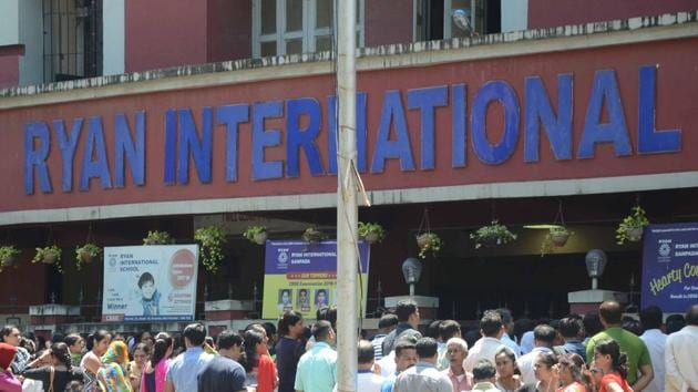 Parents demand better security at Ryan International School in Navi Mumbai, September 12 (Hindustan Times) Parents demand better security at Ryan International School in Navi Mumbai, September 12 (Hindustan Times)