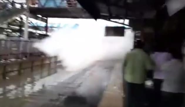 Train splashes water on the commuters in Nallasopara Station, Mumbai. (Facebook; Myron Anthony)