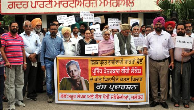 Writers and social activists protest the murder of Gauri Lankesh at Jalandhar recently. (Pardeep Pandit/HT Photo) Writers and social activists protest the murder of Gauri Lankesh at Jalandhar recently. (Pardeep Pandit/HT Photo)