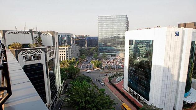 The height restriction of buildings is 80m at BKC. The height restriction of buildings is 80m at BKC.