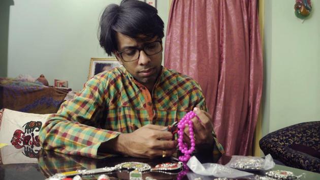 Arijit Banik (33), an employee at a technology consulting firm is seen at his house in Dum Dum. He performed as ‘Kali’ in the recital, ‘Mahishasura Mardini at the Gyan Mancha in Kolkata. (Samir Jana / HT PHOTO) Arijit Banik (33), an employee at a technology consulting firm is seen at his house in Dum Dum. He performed as ‘Kali’ in the recital, ‘Mahishasura Mardini at the Gyan Mancha in Kolkata. (Samir Jana / HT PHOTO)