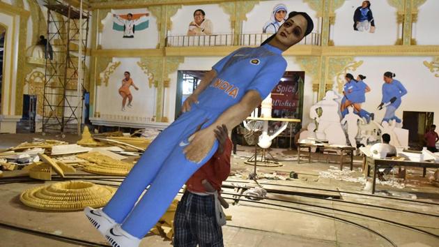 Kali Bari in Safdarjang is all set up for the Women empowerment theme this Durga Puja festival in which cricketers, athletes and other women statues will been installed. (Burhaan Kinu/HT PHOTO) Kali Bari in Safdarjang is all set up for the Women empowerment theme this Durga Puja festival in which cricketers, athletes and other women statues will been installed. (Burhaan Kinu/HT PHOTO)