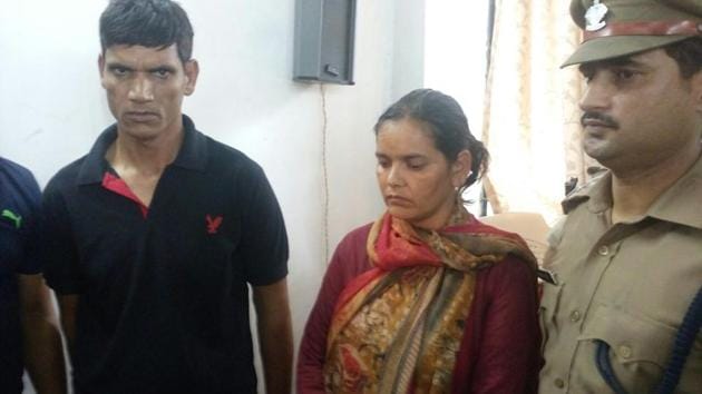 Devendra Singh Chamyal and Bhagwati Bhoj in front of the media in Haldwani on Sunday.(HT PHOTO)