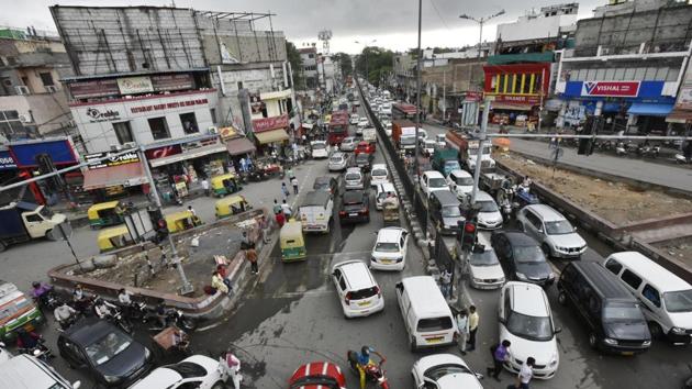 New Delhi, India - June 30, 2017: congestion at Mahipalpur as a flyover and underpass is proposed there in New Delhi, India, on Friday, June 30, 2017. (Photo by Vipin Kumar/ Hindustan Times) Photos for Faizan Story ) (Vipin Kumar/HT PHOTO) New Delhi, India - June 30, 2017: congestion at Mahipalpur as a flyover and underpass is proposed there in New Delhi, India, on Friday, June 30, 2017. (Photo by Vipin Kumar/ Hindustan Times) Photos for Faizan Story ) (Vipin Kumar/HT PHOTO)