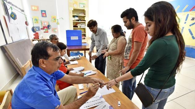 A total 3,12,402 votes were registered on Sunday, according to figures released by the election officials on Tuesday.(Sanjeev Verma/HT FILE PHOTO)