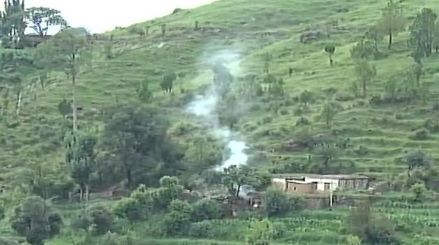 Pakistani army fired at Indian troops in Poonch and Rajouri. (ANI Twitter) Pakistani army fired at Indian troops in Poonch and Rajouri. (ANI Twitter)