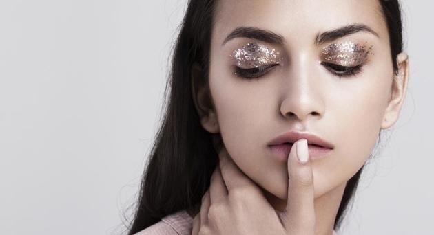How to Wear Eye Glitter Like a Topshop Girl at London Fashion Week