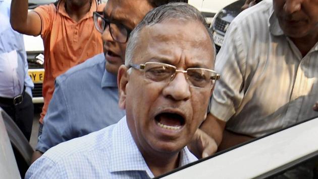 BHU vice- chancellor Girish Chandra Tripathi talks to the media after a meeting at IIC in New Delhi on Tuesday.(PTI Photo)