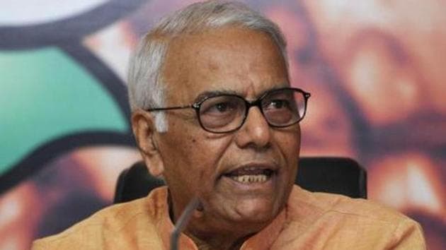 A file photo of senior BJP leader and former finance minister Yashwant Sinha who criticised the Modi government’s economic policies.(Sonu Mehta/HT Photo)