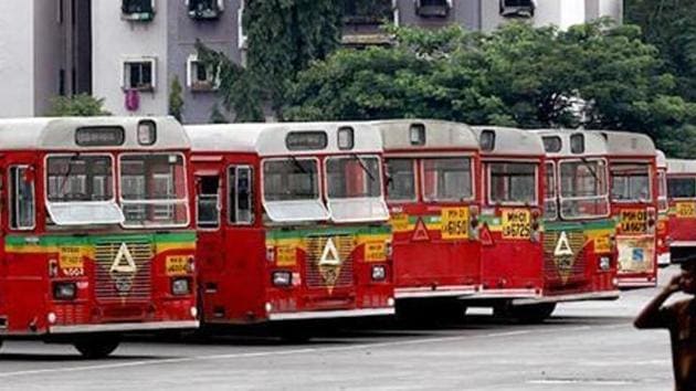 After BEST shut down AC operations on account of a loss of Rs80 crore a month, transport experts suggested addition of mini buses to the fleet to tackle traffic congestion and reduce the commute time (File) After BEST shut down AC operations on account of a loss of Rs80 crore a month, transport experts suggested addition of mini buses to the fleet to tackle traffic congestion and reduce the commute time (File)