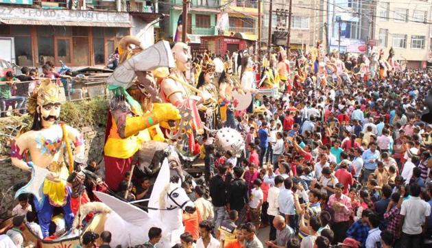 Almora is the only town in the country where 33 effigies of the family members of Ravana are burnt on Dussehra. (HT Photo) Almora is the only town in the country where 33 effigies of the family members of Ravana are burnt on Dussehra. (HT Photo)
