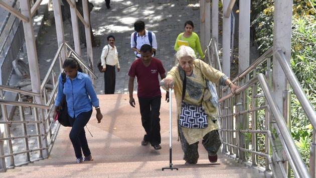 Foot overbridge at Jungpura in New Delhi. (HT File Photo) Foot overbridge at Jungpura in New Delhi. (HT File Photo)