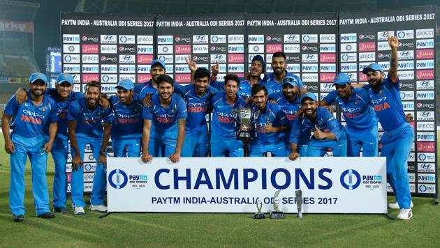 The Indian team posing after defeating Australia in the 5th One-Day International at the Vidarbha Cricket Association Stadium in Nagpur on Sunday.(BCCI)