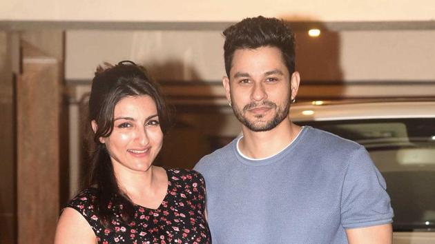 Soha Ali Khan Kunal Kemmu Name Their Daughter Inaaya Naumi Kemmu Hindustan Times Soha ali khan is a bollywood actress best known for her role of sonia in rang de basanti. soha ali khan kunal kemmu name their