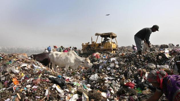 The Pune Municipal Corporation (PMC) has decided to build a new garbage processing plant at Ramtekdi in Hadapsar. However, this project has invited protests from local residents. (HT REPRESENTATIVE PHOTO) The Pune Municipal Corporation (PMC) has decided to build a new garbage processing plant at Ramtekdi in Hadapsar. However, this project has invited protests from local residents. (HT REPRESENTATIVE PHOTO)