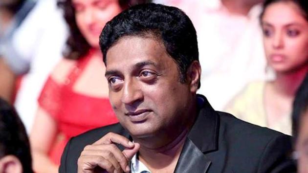 Prakash Raj has condemned Prime Minister Modi over his silence following Gauri Lankesh murder. Prakash Raj has condemned Prime Minister Modi over his silence following Gauri Lankesh murder.