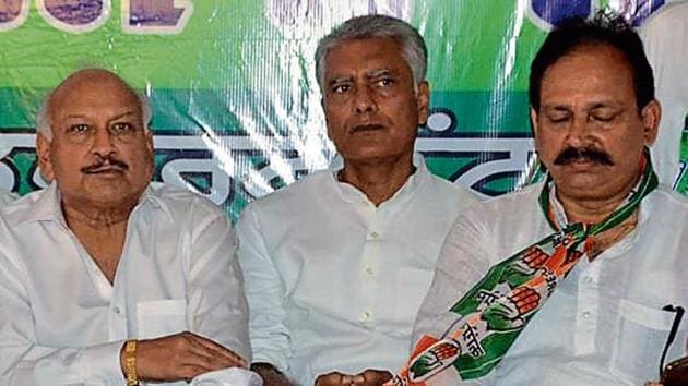 Punjab Congress president Sunil Jakhar during a meeting in Pathankot on Tuesday. (HT Photo) Punjab Congress president Sunil Jakhar during a meeting in Pathankot on Tuesday. (HT Photo)