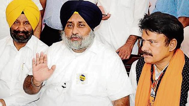 SAD chief Sukhbir Singh Badal addressing a press conference in Gurdaspur on Tuesday. (HT Photo) SAD chief Sukhbir Singh Badal addressing a press conference in Gurdaspur on Tuesday. (HT Photo)
