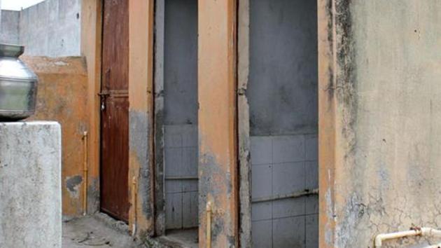With construction of more than 5.40 lakh individual toilets since inception of the Swacch Bharat Mission (SBM), Jaipur district is now on the third spot in the country after Pargana (5.98 lakh) and Murshidabad (5.95 lakh) of West Bengal. (HT Photo) With construction of more than 5.40 lakh individual toilets since inception of the Swacch Bharat Mission (SBM), Jaipur district is now on the third spot in the country after Pargana (5.98 lakh) and Murshidabad (5.95 lakh) of West Bengal. (HT Photo)
