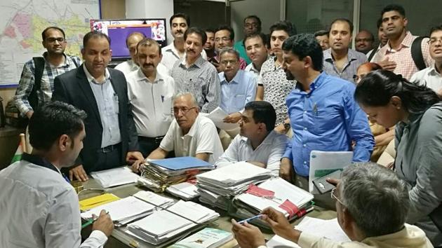 The direction comes after a meeting was held at the project site in Sector 89 between officials of DTCP and over 200 aggrieved apartment buyers, who had complained about the delay in delivery. (HT FILE PHOTO) The direction comes after a meeting was held at the project site in Sector 89 between officials of DTCP and over 200 aggrieved apartment buyers, who had complained about the delay in delivery. (HT FILE PHOTO)