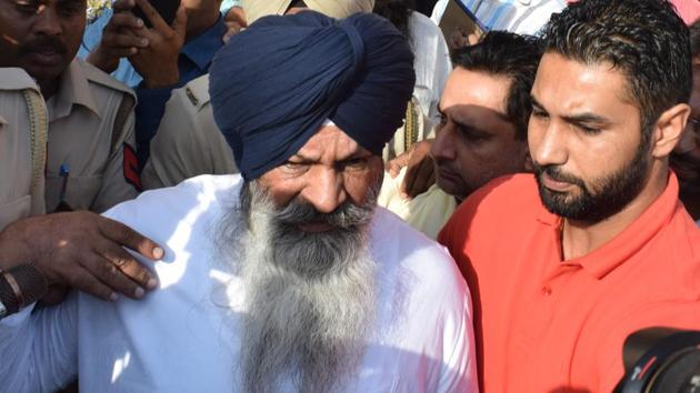 A Gurdaspur court sent Langah to five-day police custody after he surrendered before it on Thursday. (HT File Photo) A Gurdaspur court sent Langah to five-day police custody after he surrendered before it on Thursday. (HT File Photo)