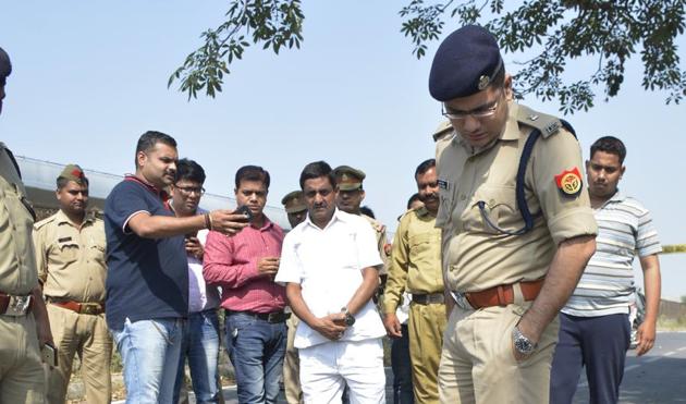 The Ghaziabad police, on Friday, arrested an armed robber after a shootout near Vasundhara culvert in broad daylight. The Ghaziabad police, on Friday, arrested an armed robber after a shootout near Vasundhara culvert in broad daylight.