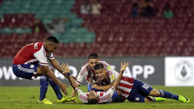 A successful penalty strike in the second half helped Paraguay beat Mali 3-2 in an engaging FIFA U-17 World Cup Group B game on Friday. (AP) A successful penalty strike in the second half helped Paraguay beat Mali 3-2 in an engaging FIFA U-17 World Cup Group B game on Friday. (AP)