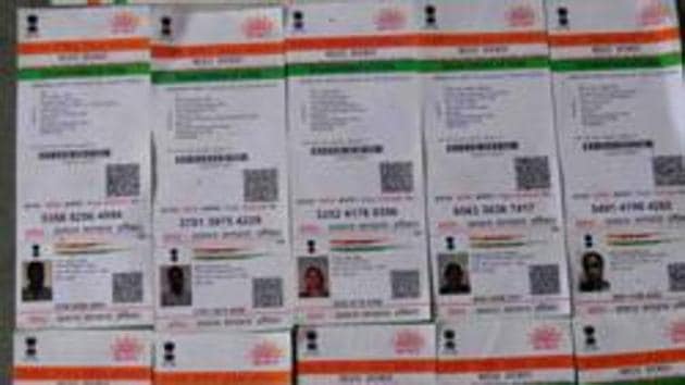 The government has already made quoting Aadhaar mandatory for bank deposits, obtaining mobile phone and several other utilities to weed out benami deals and blackmoney. (HT file photo)