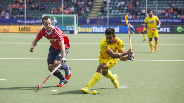 The findings, published in the Canadian Journal of Cardiology, showed that there was a 75 % increase in heart rate in TV viewers and 110 % rise in heart rate from watching a game live. (Shutterstock) The findings, published in the Canadian Journal of Cardiology, showed that there was a 75 % increase in heart rate in TV viewers and 110 % rise in heart rate from watching a game live. (Shutterstock)