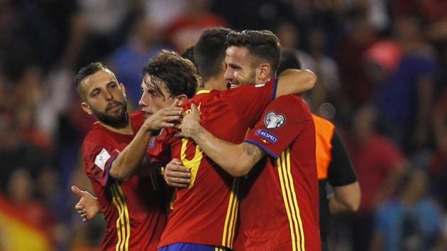 Spain punch FIFA World Cup 2018 ticket, Serbia made to wait | Football ...