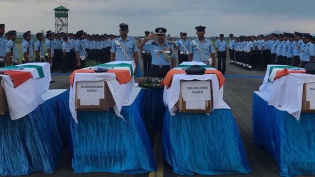 The Army’s Additional Directorate General of Public Information tweeted that the carriage of the mortal remains in body bags, wooden boxes and coffins will be ensured.(Photo: Twitter/@adgpi)