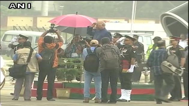 President Ram Nath Kovind takes the salute at the Thiruvananthapuram airport. (ANI Twitter) President Ram Nath Kovind takes the salute at the Thiruvananthapuram airport. (ANI Twitter)