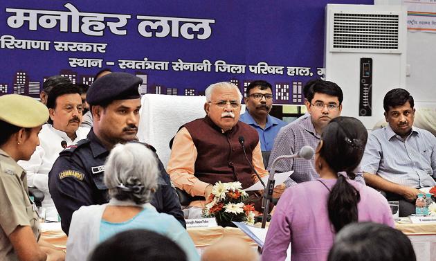 CM Manohar Lal Khattar listens to residents during his first Junta Durbar in Gurgaon on Sunday. (Parveen Kumar/HT PHOTO) CM Manohar Lal Khattar listens to residents during his first Junta Durbar in Gurgaon on Sunday. (Parveen Kumar/HT PHOTO)