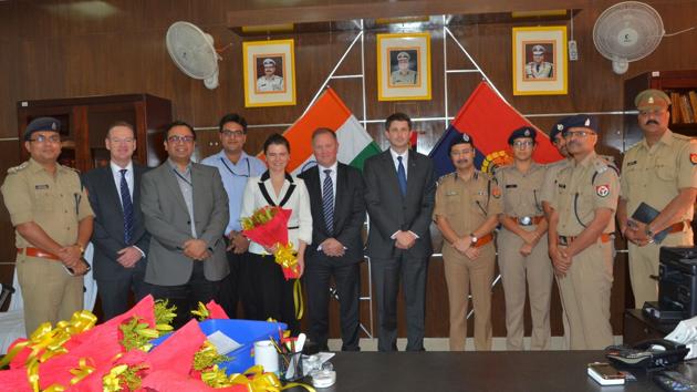 Scotland Yard’s cyber unit’s service delivery director, Alex Blatchford and three other members visited the cyber cell and met their counterparts in Noida. (HT Photo) Scotland Yard’s cyber unit’s service delivery director, Alex Blatchford and three other members visited the cyber cell and met their counterparts in Noida. (HT Photo)