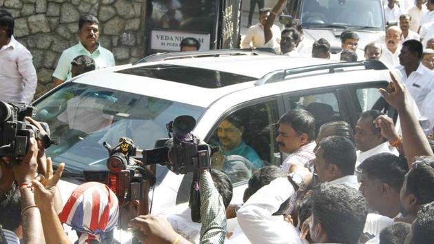 VK Sasikala leaves Poes Gardens in February. (File Photo) VK Sasikala leaves Poes Gardens in February. (File Photo)