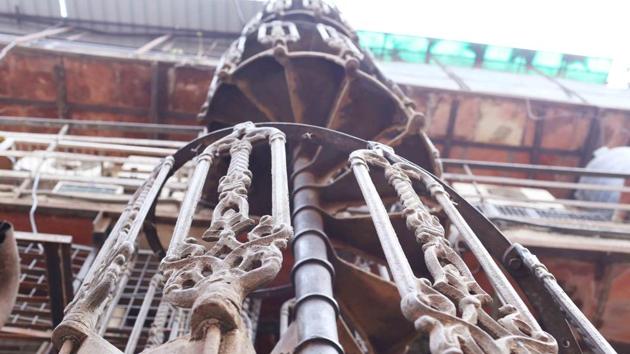 A pair of spiral metal staircases lend the lane its quaint charm. (Mayank Austen Soofi / HT Photo) A pair of spiral metal staircases lend the lane its quaint charm. (Mayank Austen Soofi / HT Photo)