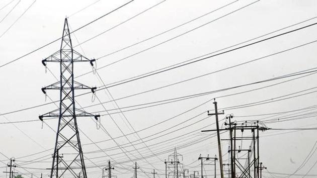 In the current fiscal, the government has so far paid Rs 2,807.48 crore to the Punjab State Power Corporation Limited (PSPCL), running short by Rs 1,164 crore if calculated by the previous year’s tariff. (HT File) In the current fiscal, the government has so far paid Rs 2,807.48 crore to the Punjab State Power Corporation Limited (PSPCL), running short by Rs 1,164 crore if calculated by the previous year’s tariff. (HT File)