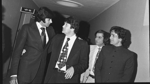 Amitabh Bachchan seen sharing a light moment with Randhir Kapoor and Shashi Kapoor. (HT File Photo) Amitabh Bachchan seen sharing a light moment with Randhir Kapoor and Shashi Kapoor. (HT File Photo)