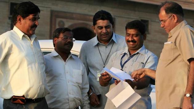 The amendment in the rates of allowances had been pending since the introduction of revised pay-scales from April this year. (HT File Photo) The amendment in the rates of allowances had been pending since the introduction of revised pay-scales from April this year. (HT File Photo)