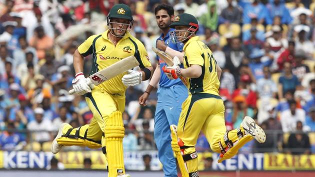 Aaron Finch and David Warner of Australia run between the wickets. Much of Australia’s success in the 2nd T20 international between India vs Australia in Guwahati’s Barsapara Stadium will depend on this duo. Follow full cricket score of India vs Australia 2nd T20 here(BCCI)
