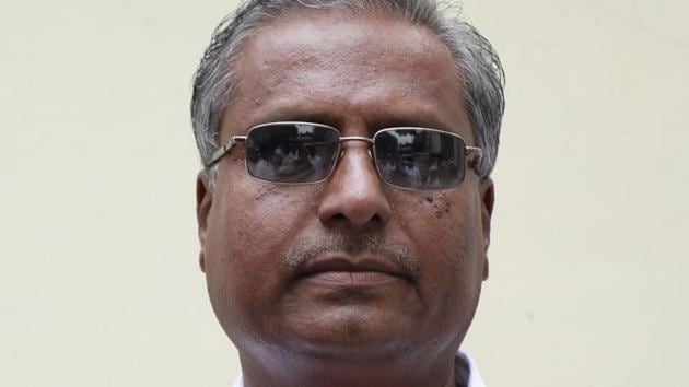 Imtiaz Shikilkar has been associated with Muslim Co-operative Bank Ltd for the past ten years. (HT PHOTO) Imtiaz Shikilkar has been associated with Muslim Co-operative Bank Ltd for the past ten years. (HT PHOTO)