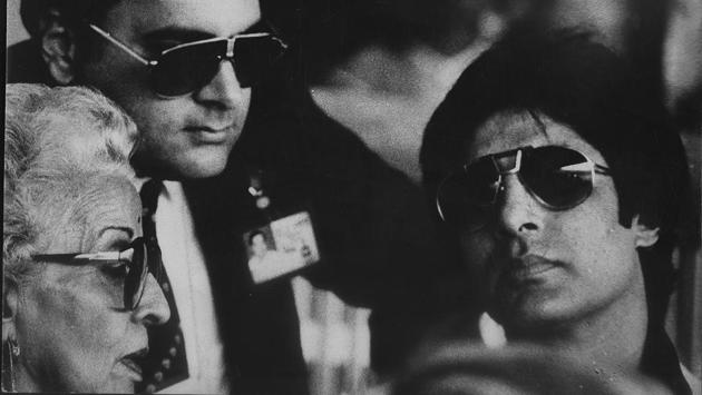 Amitabh Bachchan with his then close friend, Rajiv Gandhi. (HT File Photo) Amitabh Bachchan with his then close friend, Rajiv Gandhi. (HT File Photo)