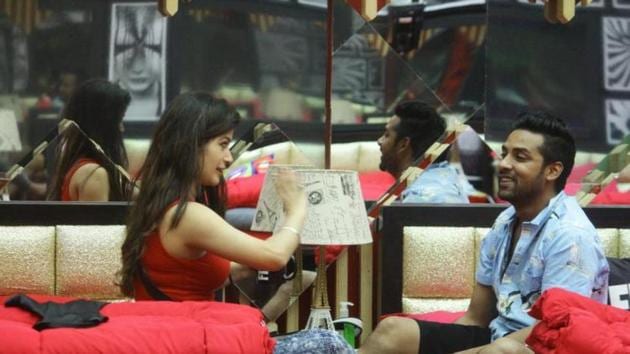 In Bigg Boss 11’s Tuesday episode, it seems Puneesh Sharma and Bandgi Kalra are actually falling for each other. (Colors) In Bigg Boss 11’s Tuesday episode, it seems Puneesh Sharma and Bandgi Kalra are actually falling for each other. (Colors)