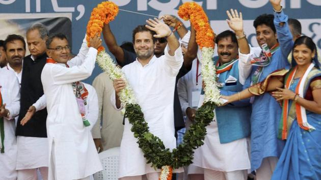Congress vice president Rahul Gandhi at a public meeting at Bodeli in Chhota Udaipur district of Gujarat on Tuesday.(PTI) Congress vice president Rahul Gandhi at a public meeting at Bodeli in Chhota Udaipur district of Gujarat on Tuesday.(PTI)