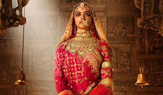 6 glorious facts you need to know about Padmavati's latest song 'Ghoomar'
