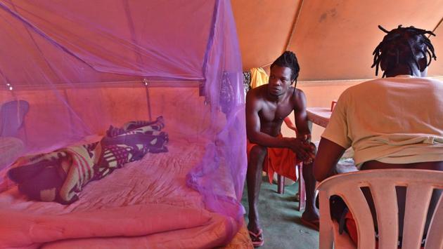 During the last decade, the number of Indian artistes working in a circus has seen a constant decline -- now 50 per cent of the artistes in circuses are foreigners. Performers from Kenya especially find working in India more financially lucrative than in their own country. (Sanchit Khanna / HT PHOTO)