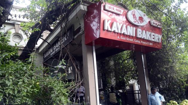 Kayani Bakery on East Street in Pune Cantonment Board area.(RAVINDRA JOSHI/HT PHOTO)